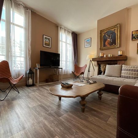 Cote Chateau - Grand Appartement Au Coeur De Blois Eksteriør billede